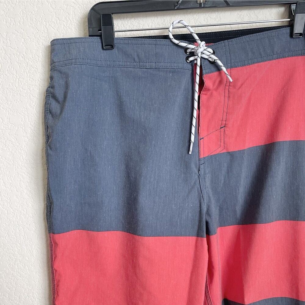 O'Neill Shorts Mens Size 38 Red Board Swim Athleisure Spring - Picture 2 of 9